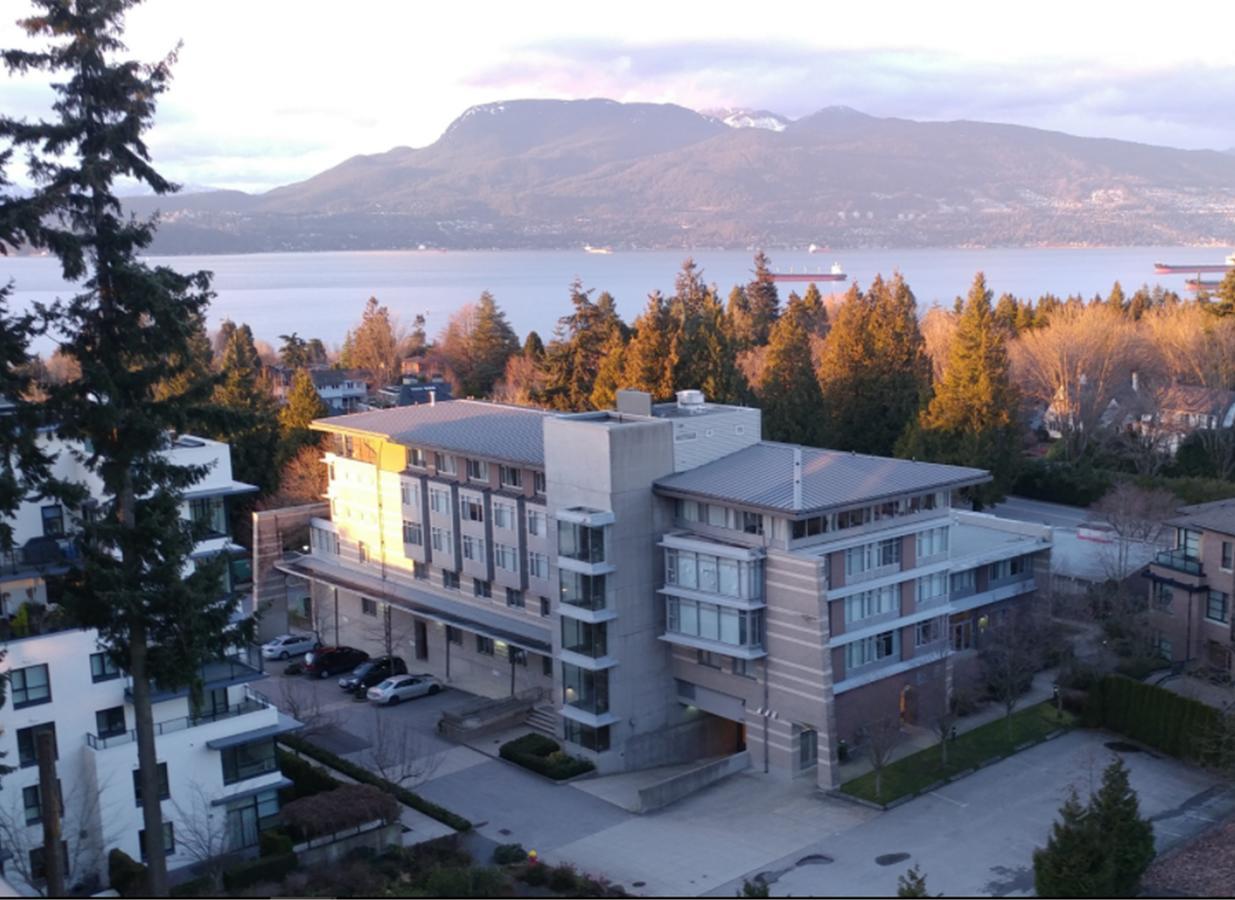 Apartamento Carey Centre Vancouver Exterior foto